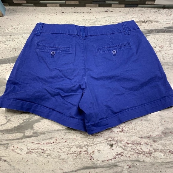 Khaki shorts - Picture 2 of 3